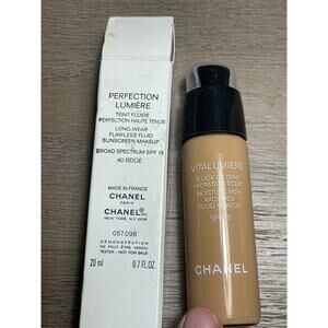 CHANEL Perfection Lumiere Long Wear Foundation 40 Beige